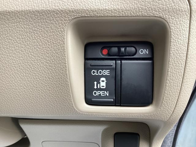 N-BOX+ G・Lパッケージ 禁煙車 バックカメラ 電動スライド ナビ テレビ ETC スマートキー スペアキー プッシュスタート アイドリングストップ オートエアコン 電動格納ミラー(8枚目)