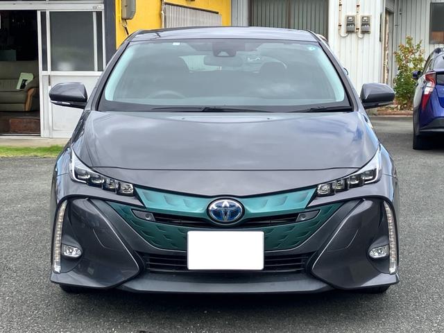 プリウスＰＨＶ Ｓセーフティパッケージ　ドライブレコーダー　バックカメラ　ナビ　トヨタセーフティーセンス　ＬＥＤヘッドランプ　レーンアシスト　アダプティブクルーズコントロール　ＥＴＣ　スマートキー　盗難防止システム　衝突被害軽減システム（2枚目）