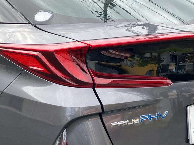 プリウスＰＨＶ Ｓセーフティパッケージ　ドライブレコーダー　バックカメラ　ナビ　トヨタセーフティーセンス　ＬＥＤヘッドランプ　レーンアシスト　アダプティブクルーズコントロール　ＥＴＣ　スマートキー　盗難防止システム　衝突被害軽減システム（37枚目）