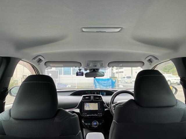 プリウスＰＨＶ Ｓセーフティパッケージ　ドライブレコーダー　バックカメラ　ナビ　トヨタセーフティーセンス　ＬＥＤヘッドランプ　レーンアシスト　アダプティブクルーズコントロール　ＥＴＣ　スマートキー　盗難防止システム　衝突被害軽減システム（42枚目）
