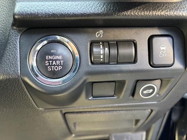 フォレスター 2.0XT アイサイト 社外ナビ フルセグTV DVD再生ブルーツース バックカメラ インナーミラー 社外17インチアルミ 車高調 25年製タイヤ ドラレコ ETC シートカバー(18枚目)