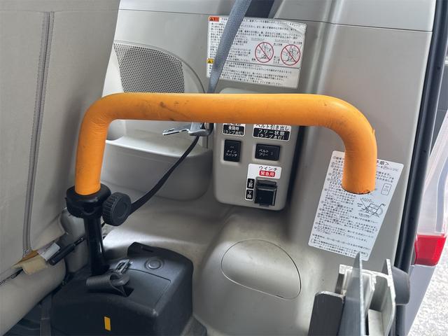 タント スローパーＬリアシート付仕様車　スローパーＬリアシート付仕様車・車イス移動車・福祉車両・電動ウインチリモコン・キーレスキー・ＣＤデッキ・電動格納ミラー（23枚目）