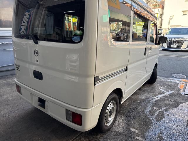 ＮＶ１００クリッパーバン ＤＸ　ＧＬエマージェンシーブレーキパッケージ　４ＡＴ・社外ナビ・ＢＴオーディオ・ＥＴＣ・ドラレコ・クリアランスソナー・前席パワーウインドウ・電動格納ミラー・ブレーキサポート・キーレスキー（8枚目）