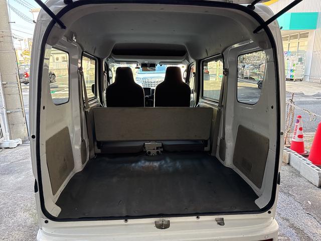 ＮＶ１００クリッパーバン ＤＸ　ＧＬエマージェンシーブレーキパッケージ　４ＡＴ・社外ナビ・ＢＴオーディオ・ＥＴＣ・ドラレコ・クリアランスソナー・前席パワーウインドウ・電動格納ミラー・ブレーキサポート・キーレスキー（12枚目）