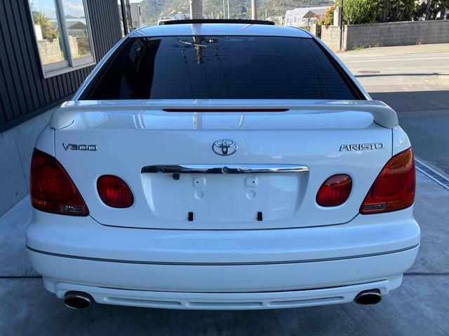 アリスト Ｖ３００ベルテックスエディション　オートクルーズコントロール　ナビ　アルミホイール　ＨＩＤ　サンルーフ　ＡＴ　シートヒーター　盗難防止システム　ＣＤ　ＤＶＤ再生　衝突安全ボディ　ＡＢＳ　エアコン　パワーステアリング　パワーウィンドウ（15枚目）