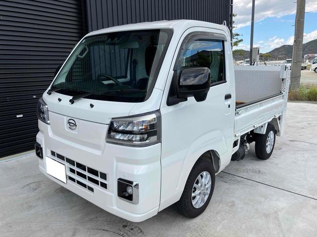 ハイゼットトラック 垂直式テールリフト３方開　４ＷＤ　軽トラック　ＭＴ　衝突被害軽減システム　クリアランスソナー　スマートキー　アイドリングストップ　電動格納ミラー　アルミホイール　ＥＳＣ　エアコン　パワーウィンドウ　運転席エアバッグ（5枚目）