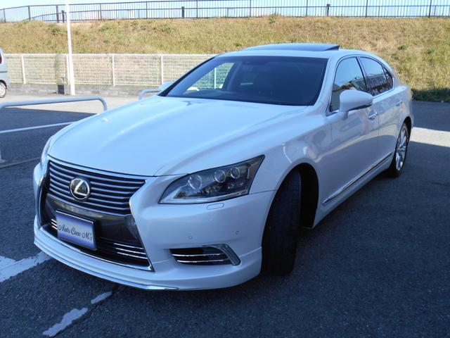 ＬＳ ＬＳ４６０　バージョンＣ　Ｉパッケージ　純正ナビＴＶ　サンルーフ　黒レザーシート　３眼ＬＥＤヘッドライト　純正１８ＡＷ　外フロントスポイラー　リア電動ブラインド　ビルトインＥＴＣ　ブラックウッドパネル　エアサスコントローラー　ローダウン（7枚目）