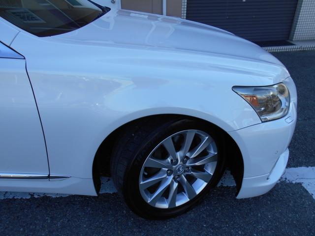 ＬＳ ＬＳ４６０　バージョンＣ　Ｉパッケージ　純正ナビＴＶ　サンルーフ　黒レザーシート　３眼ＬＥＤヘッドライト　純正１８ＡＷ　外フロントスポイラー　リア電動ブラインド　ビルトインＥＴＣ　ブラックウッドパネル　エアサスコントローラー　ローダウン（52枚目）