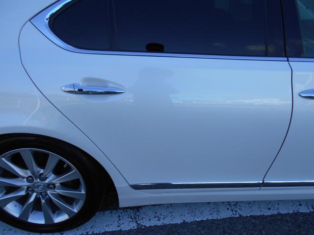 ＬＳ ＬＳ４６０　バージョンＣ　Ｉパッケージ　純正ナビＴＶ　サンルーフ　黒レザーシート　３眼ＬＥＤヘッドライト　純正１８ＡＷ　外フロントスポイラー　リア電動ブラインド　ビルトインＥＴＣ　ブラックウッドパネル　エアサスコントローラー　ローダウン（54枚目）