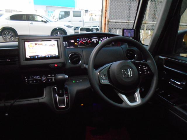 N-BOXカスタム G・Lホンダセンシング カロッツェリアナビTV リアモニター LEDヘッドライト lEDフォグ 外16AW 両側パワスラ 黒レザー調シートカバー 前後ドラレコ ETC バックカメラ リアサイドブラインド 室内LED灯(66枚目)