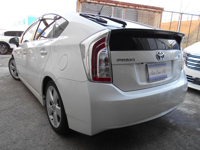 プリウス Ｓツーリングセレクション　カロッツェリアサイバー８型ナビＴＶ　ＬＥＤヘッドライト　ＬＥＤフォグ　黒レザー調シートカバー　純正１７ＡＷ　ビルトインＥＴＣ　バックカメラ　ドラレコ　クルーズコントロール　プッシュスタート　トノカバー（9枚目）