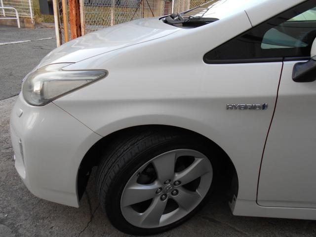 プリウス Ｓツーリングセレクション　カロッツェリアサイバー８型ナビＴＶ　ＬＥＤヘッドライト　ＬＥＤフォグ　黒レザー調シートカバー　純正１７ＡＷ　ビルトインＥＴＣ　バックカメラ　ドラレコ　クルーズコントロール　プッシュスタート　トノカバー（54枚目）