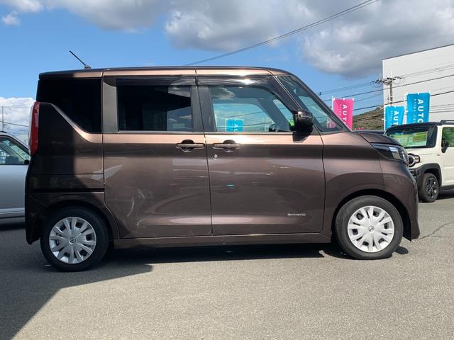 ルークス Ｘ　全国１年間保証　純正９インチナビ　ＥＴＣ　エマージェンシーブレーキ　アラウンドビューモニター　レザー調シートカバー　片側パワースライドドア（7枚目）