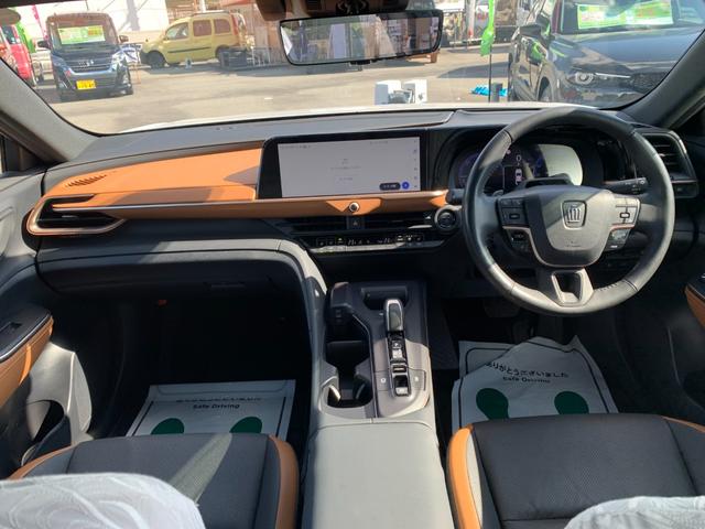 クラウンクロスオーバー ＲＳアドバンスド　全国１年間保証　純正ナビ　ＥＴＣ２．０　トヨタセーフティセンス　４ＷＤ　レザーシート　パノラミックビューモニター　２１インチアルミ　パドルシフト　シートヒーター　ＰＷゲート　アダプティブクルーズ（13枚目）