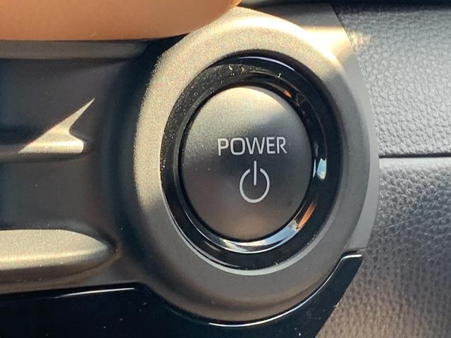 クラウンクロスオーバー ＲＳアドバンスド　全国１年間保証　純正ナビ　ＥＴＣ２．０　トヨタセーフティセンス　４ＷＤ　レザーシート　パノラミックビューモニター　２１インチアルミ　パドルシフト　シートヒーター　ＰＷゲート　アダプティブクルーズ（19枚目）