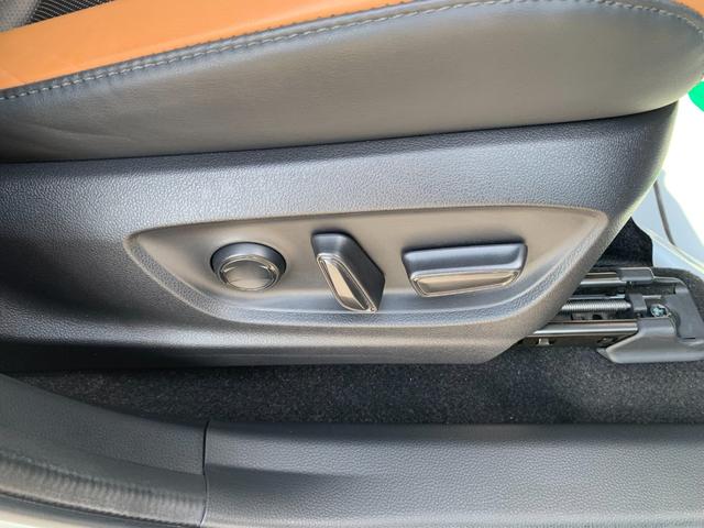 クラウンクロスオーバー ＲＳアドバンスド　全国１年間保証　純正ナビ　ＥＴＣ２．０　トヨタセーフティセンス　４ＷＤ　レザーシート　パノラミックビューモニター　２１インチアルミ　パドルシフト　シートヒーター　ＰＷゲート　アダプティブクルーズ（32枚目）