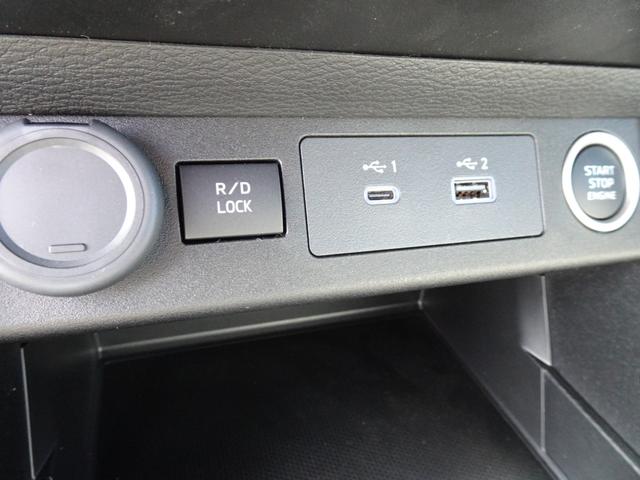 トライトン GSR キャノピー トライトンパッケージ パワーシート メモリーナビ マルチアラウンドモニター クルーズコントロール オートライト スマートキー ベッドライナー アンダーライドプロテクション(24枚目)