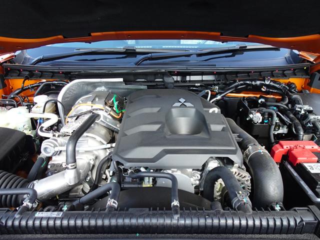 トライトン GSR キャノピー トライトンパッケージ パワーシート メモリーナビ マルチアラウンドモニター クルーズコントロール オートライト スマートキー ベッドライナー アンダーライドプロテクション(37枚目)