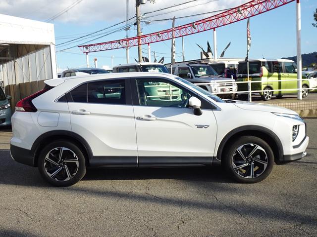 エクリプスクロスPHEV G 本革シート 7型ワイドナビ ETC クルーズコントロール バックカメラ 後側方車両検知警報システム オートホールド スマートキー パーキングソナー シートヒーター ステアリングヒーター オートライト(6枚目)