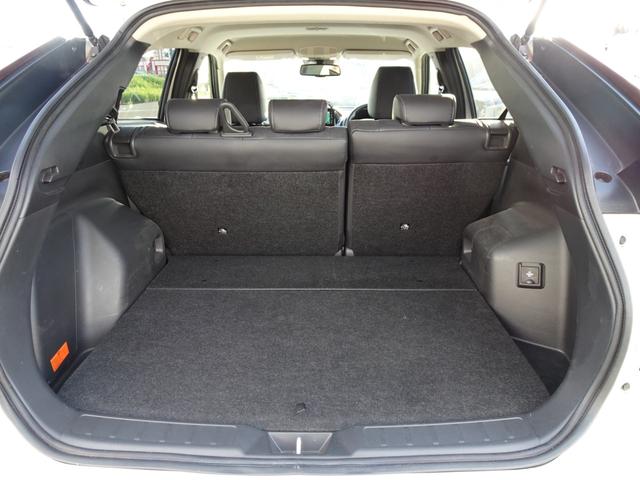 エクリプスクロスPHEV G 本革シート 7型ワイドナビ ETC クルーズコントロール バックカメラ 後側方車両検知警報システム オートホールド スマートキー パーキングソナー シートヒーター ステアリングヒーター オートライト(14枚目)