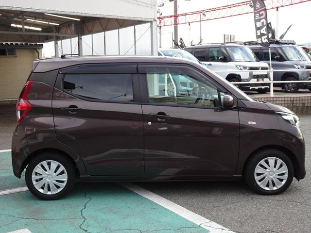 ｅＫワゴン Ｍ　メモリーナビ　バックカメラ　ドライブレコーダー　バックカメラ　衝突被害軽減ブレーキ　ＥＴＣ　シートヒーター　ベンチシート　シートカバー　オートライト　オートマチックハイビーム　キーレスキー（5枚目）