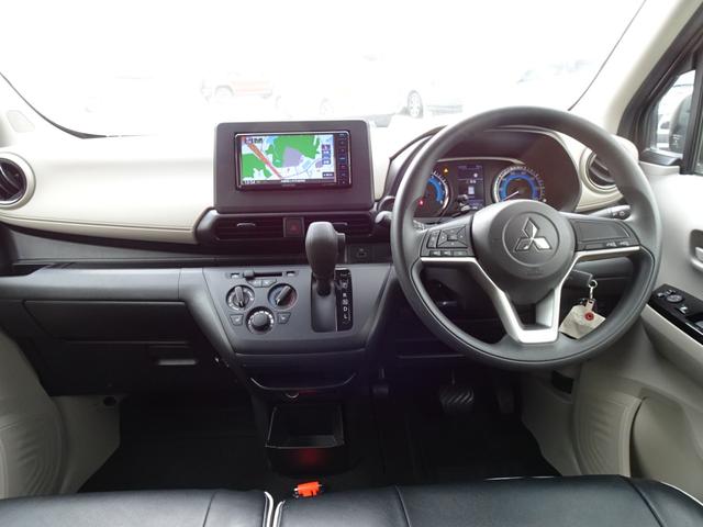 ｅＫワゴン Ｍ　メモリーナビ　バックカメラ　ドライブレコーダー　バックカメラ　衝突被害軽減ブレーキ　ＥＴＣ　シートヒーター　ベンチシート　シートカバー　オートライト　オートマチックハイビーム　キーレスキー（10枚目）