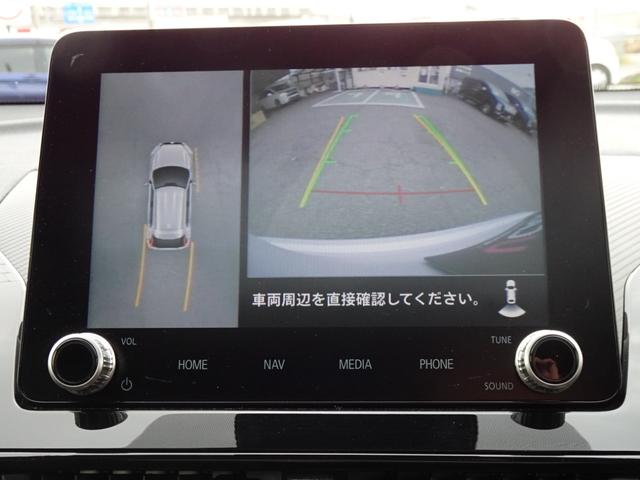 車庫入れラクラクバックカメラ付きです