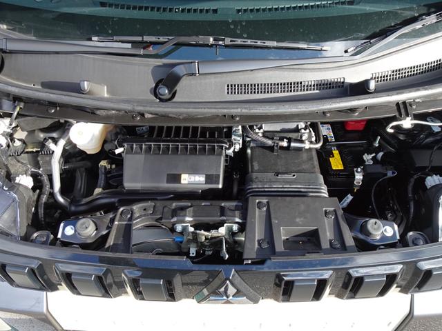 デリカミニ Ｔ　プレミアム　メモリーナビ　マルチアラウンドモニター　デジタルルームミラー　マイパイロット　パドルシフト　両側電動スライドドア　スマートキー　ロールサンシェード　オートホールド　オートライト　アルミホイール（13枚目）