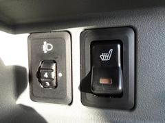 運転席側シートヒータースイッチ 6