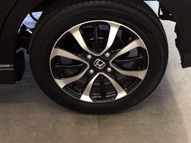 G・Lホンダセンシング ワンオーナー 7インチナビ/Bluetooth・DVD再生・フルセグ対応/ 片側電動スライドドア 衝突軽減ブレーキ(車線認識) クルーズコントロール(19枚目)