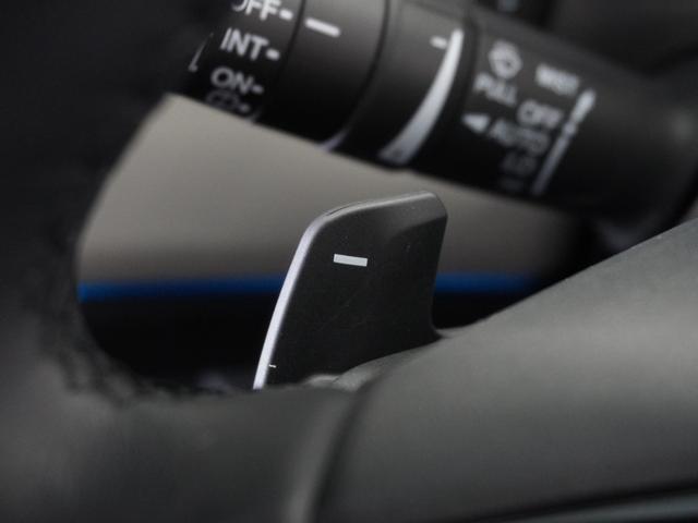 ヴェゼル ｅ：ＨＥＶＺ・ＰＬａＹパッケージ　当社デモカー純正ナビ／Ｂｌｕｅｔｏｏｔｈ・ラジオ／衝突軽減ブレーキ（車線認識）フロントドラレコＬＥＤヘッドライトクルーズコントロール２年保証（11枚目）