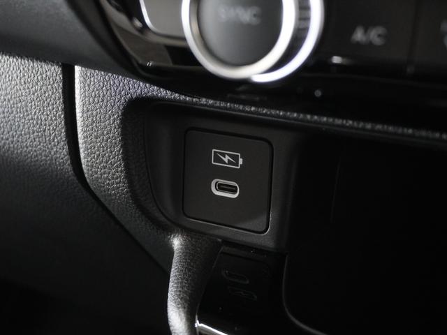 ヴェゼル ｅ：ＨＥＶＺ・ＰＬａＹパッケージ　当社デモカー純正ナビ／Ｂｌｕｅｔｏｏｔｈ・ラジオ／衝突軽減ブレーキ（車線認識）フロントドラレコＬＥＤヘッドライトクルーズコントロール２年保証（56枚目）