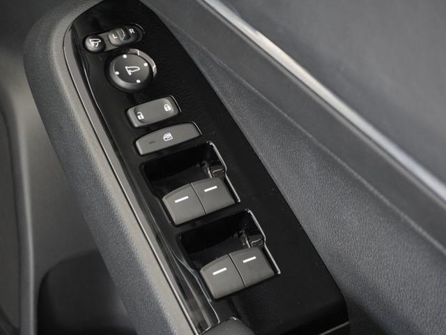 ヴェゼル ｅ：ＨＥＶＺ　ワンオーナーナビＤレコＲカメＥＴＣクルコン２年保証（33枚目）