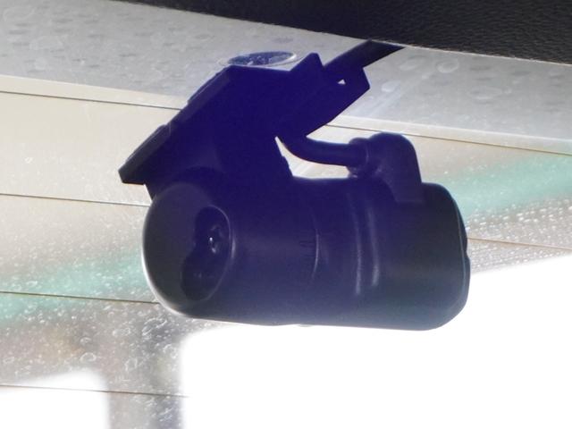 ヴェゼル ｅ：ＨＥＶＺ　ワンオーナー純正ナビ前後ドライブレコーダーＥＴＣクルーズコントロール衝突軽減ブレーキ（車線認識）２年保証（5枚目）