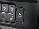 ◆ＥＣＯＮスイッチ（ＥＣＯＮモード）◆エンジンやエアコンといった、クルマ全体の動きを燃費優先で自動制御するＥＣＯＮモード。空調など快適性を優先したいときは、スイッチを押してＯＦＦにできます。