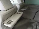 ◆シートバックテーブル◆フロントシートの背面に後席用のテーブルがついています。小物が置けて!カップホルダーもあります、ドライブ中や休憩時にも便利なテーブルです。