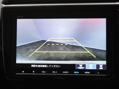 ◆バックカメラ◆リバースにするだけで映ります、後方の安全確認や、狭い駐車場での車庫入れ、雨の日や夜間など視界の悪い時に便利です！安全にバックする為には欠かせない装備です。 4