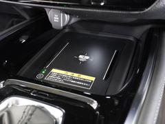 ◆ワイヤレス充電器◆ワイヤレス充電規格Ｑｉに適合した機器を充電エリアに置くことで使用できます。 7