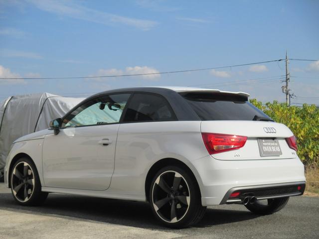 Ａ１ アーバンレーサーリミテッド　アーバンレーサーリミテッド　１５０台限定車　純正エアロパーツ＆専用１８インチアルミホイール　純正ナビ・地デジ・バックカメラ・ドライブレコーダー　パドルシフト（4枚目）