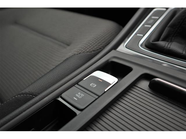 TSI コンフォートライン テックエディション アクティブインフォディスプレイ ディスカバープロ9.2 アダプティブクルーズコントロール 17インチアルミホイール リヤビューカメラ 衝突軽減ブレーキシステム 正規ディーラー 修復歴なし 認定中古車(16枚目)