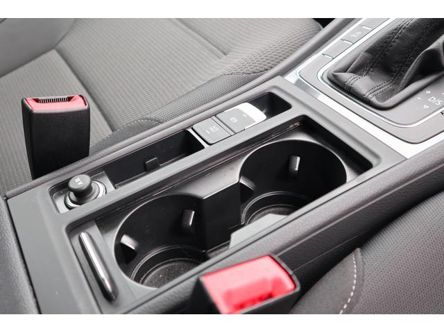 TSI コンフォートライン テックエディション アクティブインフォディスプレイ ディスカバープロ9.2 アダプティブクルーズコントロール 17インチアルミホイール リヤビューカメラ 衝突軽減ブレーキシステム 正規ディーラー 修復歴なし 認定中古車(70枚目)