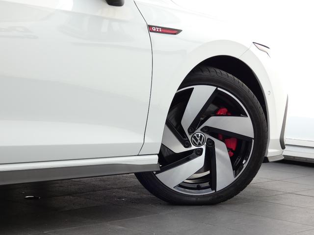 ゴルフＧＴＩ ベースグレード　ピュアホワイト　認定中古車保証付き　衝突軽減ブレーキ　トラベルアシスト　ＩＱ　Ｌｉｇｈｔ　デジタルメーター　ヘッドアップディスプレイ　サイドアシスト　リアトラフィックアラート　前後パーキングセンサー（37枚目）