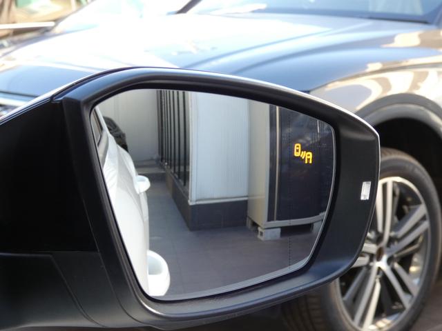 Ｔ－ロック ＴＳＩ　スタイル　認定中古車保証１年付き　衝突軽減ブレーキ　レザーシート　ＩＱ．Ｌｉｇｈｔ　デジタルメーター　トラベルアシスト　リアトラフィックアラート　サイドアシスト　前後パーキングセンサー　ＣａｒＰｌａｙ対応（20枚目）