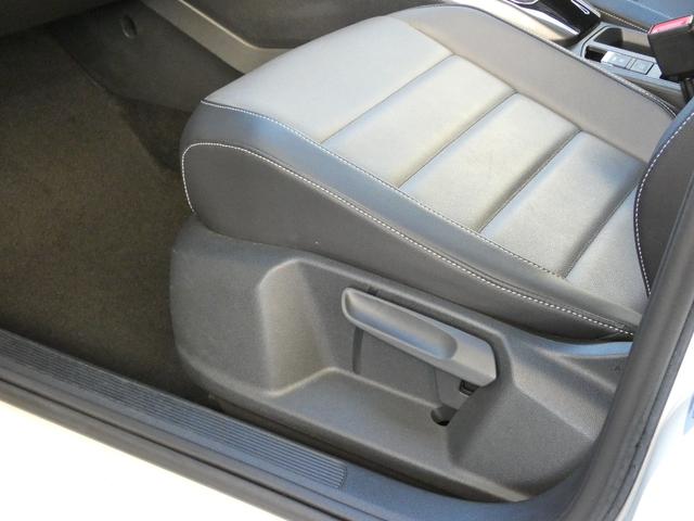 Ｔ－ロック ＴＳＩ　スタイル　認定中古車保証１年付き　衝突軽減ブレーキ　レザーシート　ＩＱ．Ｌｉｇｈｔ　デジタルメーター　トラベルアシスト　リアトラフィックアラート　サイドアシスト　前後パーキングセンサー　ＣａｒＰｌａｙ対応（47枚目）