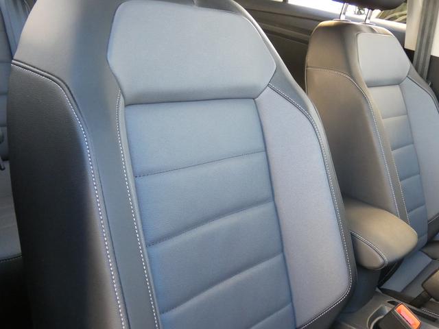Ｔ－ロック ＴＳＩ　スタイル　認定中古車保証１年付き　衝突軽減ブレーキ　レザーシート　ＩＱ．Ｌｉｇｈｔ　デジタルメーター　トラベルアシスト　リアトラフィックアラート　サイドアシスト　前後パーキングセンサー　ＣａｒＰｌａｙ対応（56枚目）