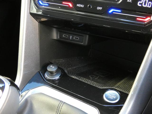 Ｔ－ロック ＴＳＩ　スタイル　認定中古車保証１年付き　衝突軽減ブレーキ　レザーシート　ＩＱ．Ｌｉｇｈｔ　デジタルメーター　トラベルアシスト　リアトラフィックアラート　サイドアシスト　前後パーキングセンサー　ＣａｒＰｌａｙ対応（67枚目）