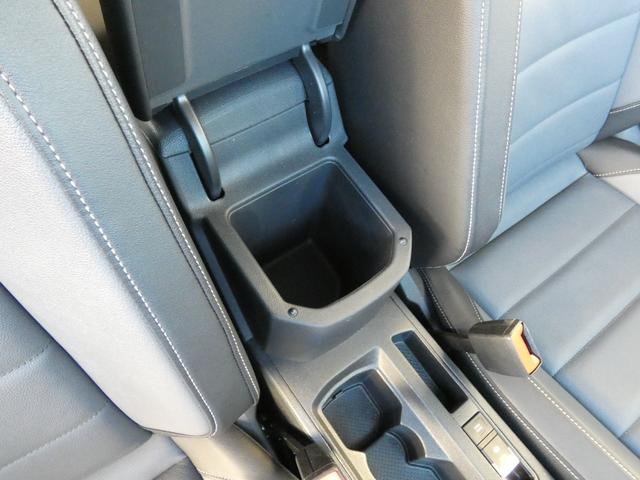 Ｔ－ロック ＴＳＩ　スタイル　認定中古車保証１年付き　衝突軽減ブレーキ　レザーシート　ＩＱ．Ｌｉｇｈｔ　デジタルメーター　トラベルアシスト　リアトラフィックアラート　サイドアシスト　前後パーキングセンサー　ＣａｒＰｌａｙ対応（70枚目）