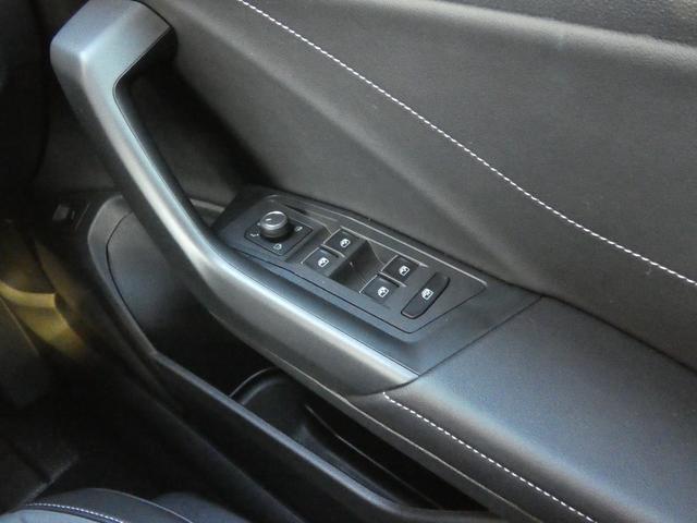 Ｔ－ロック ＴＳＩ　スタイル　認定中古車保証１年付き　衝突軽減ブレーキ　レザーシート　ＩＱ．Ｌｉｇｈｔ　デジタルメーター　トラベルアシスト　リアトラフィックアラート　サイドアシスト　前後パーキングセンサー　ＣａｒＰｌａｙ対応（75枚目）
