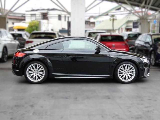 TTクーペ 40TFSI 認定保証1年付き Sラインパッケージ マトリクスLEDヘッドライト バーチャルコックピット サイドアシスト アルカンターラ/レザーシート リアビューカメラ 前後パーキングセンサー CarPlay対応(5枚目)