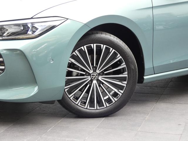 パサート eTSI エレガンス ナビゲーション DCC 元デモカー 全周囲カメラ レザーシート トラベルアシスト サイドアシスト リアトラフィックアラート ワイヤレスチャージング デジタルメーター IQライト ベンチレーション(31枚目)